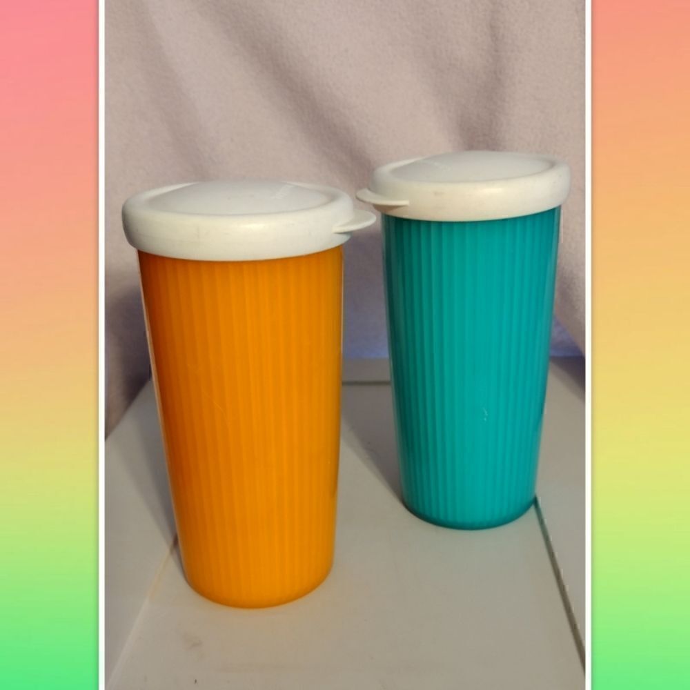 Tupperware (2) 24-oz Insulated Tumbler #3329A-1 With Dripless Lid ORANGE & GREEN